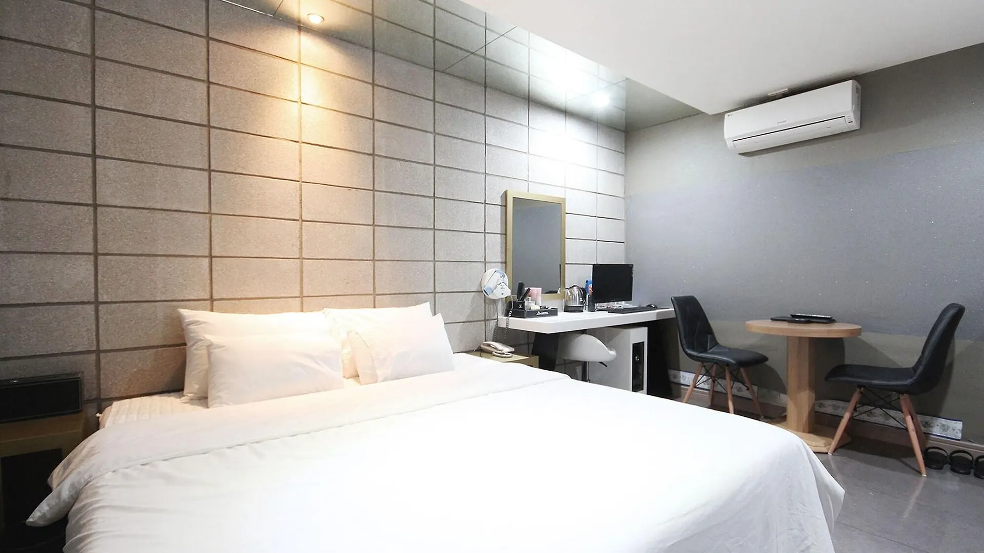 Hotel June Haeundae Busan