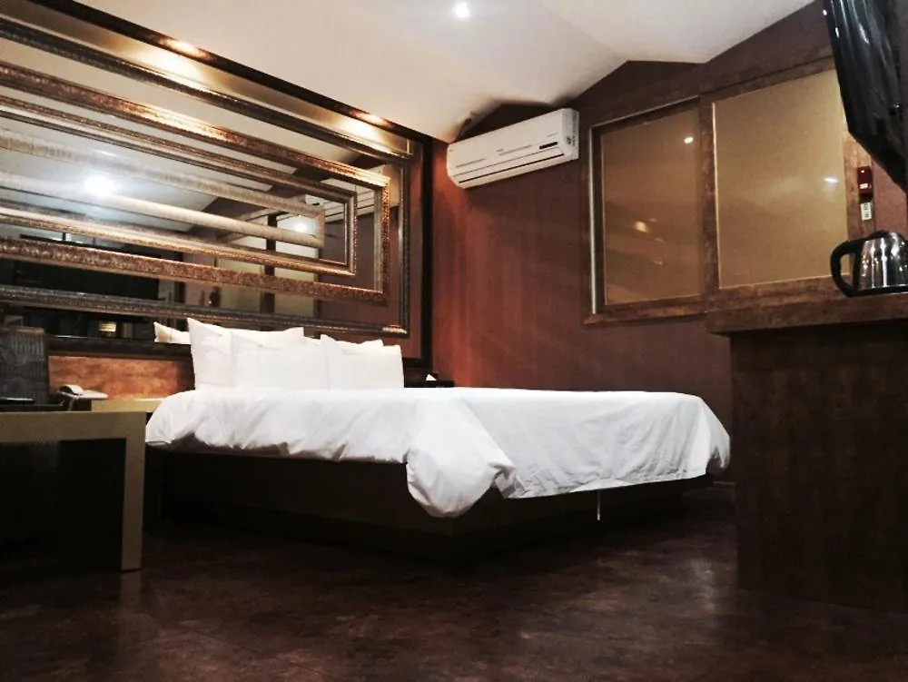 Hotel June Haeundae Busan Motel